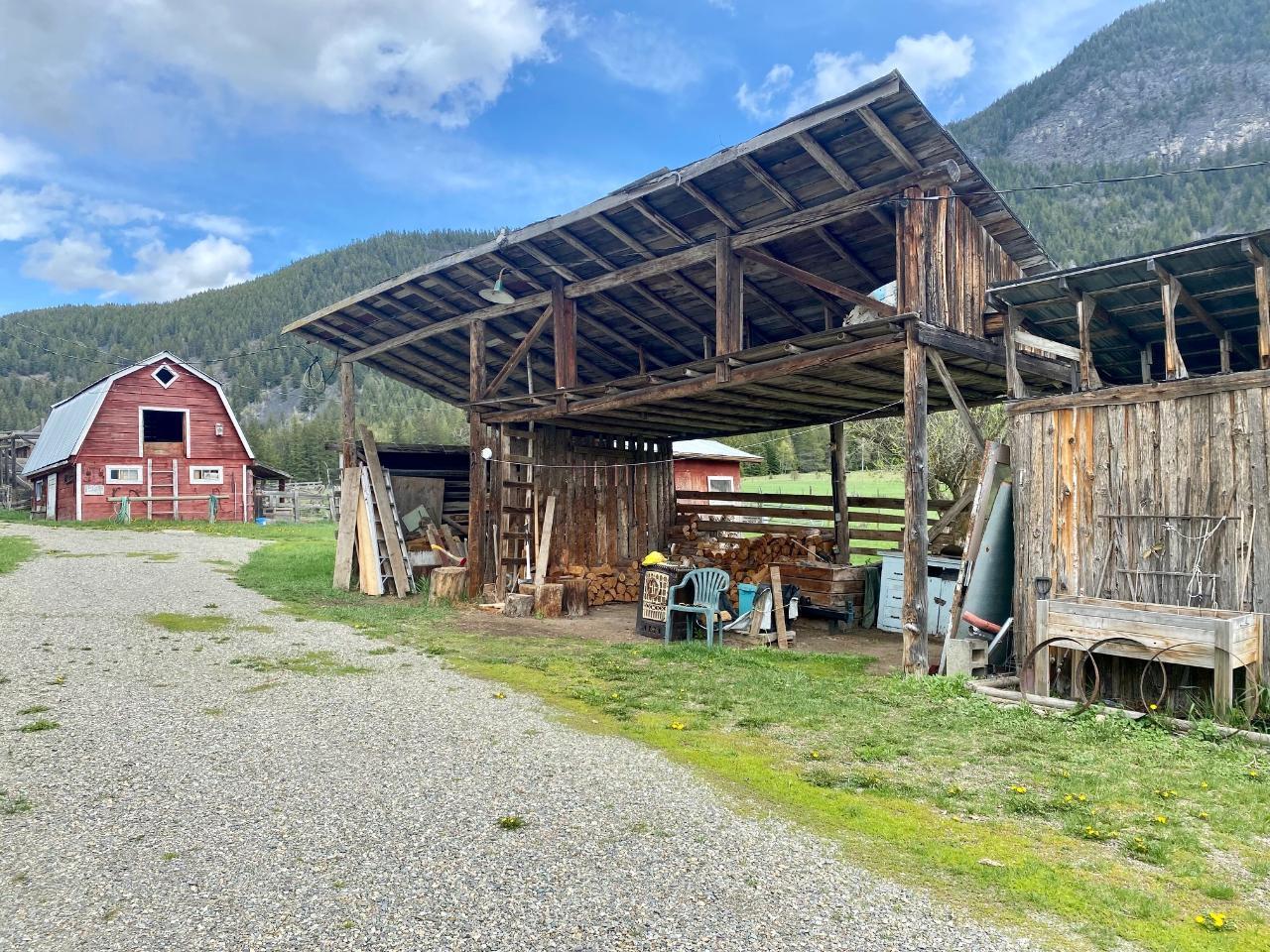 4512 48th Street, Canyon, British Columbia  V0B 1C1 - Photo 32 - 2475025