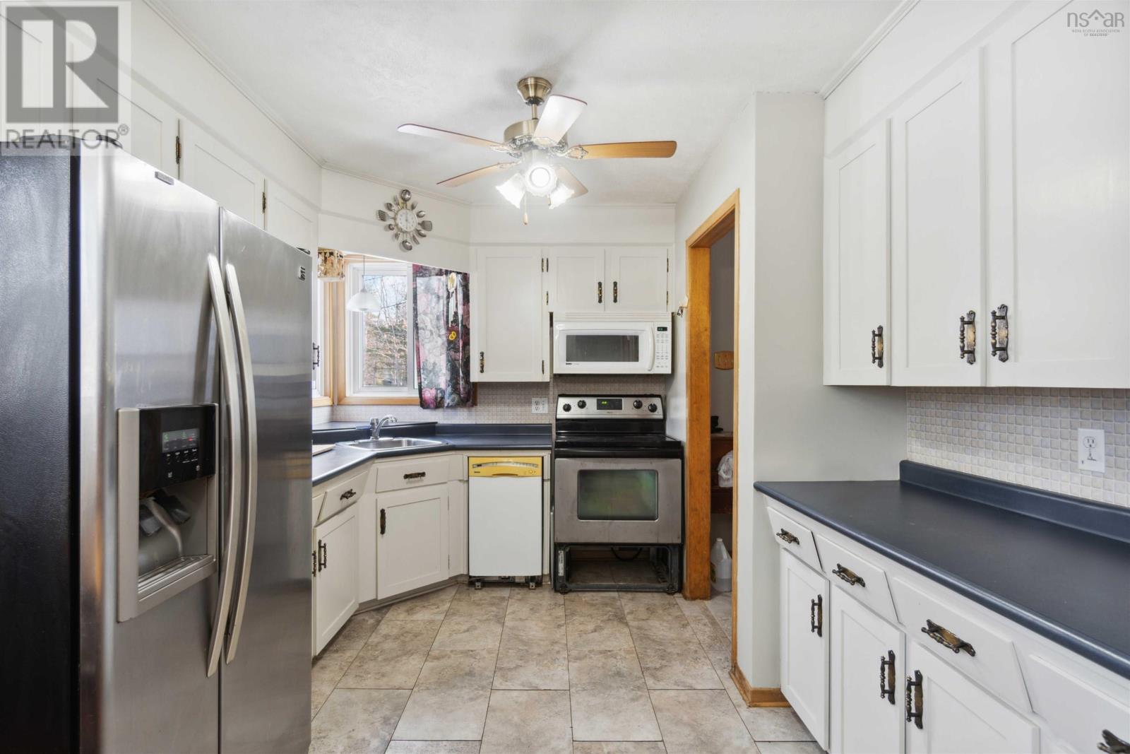 2738 Mountain View Road, Coldbrook, Nova Scotia  B4R 1B4 - Photo 12 - 202403017