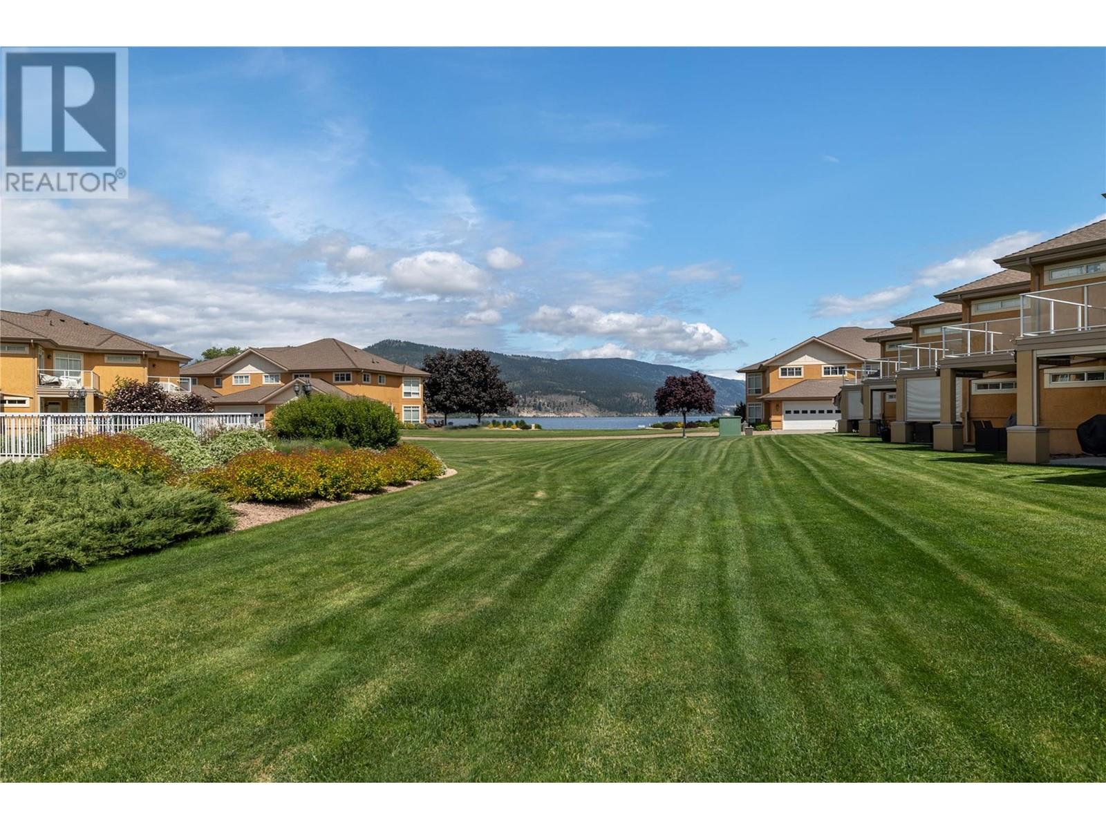 3570 Woodsdale Road Unit# 305 Kelowna