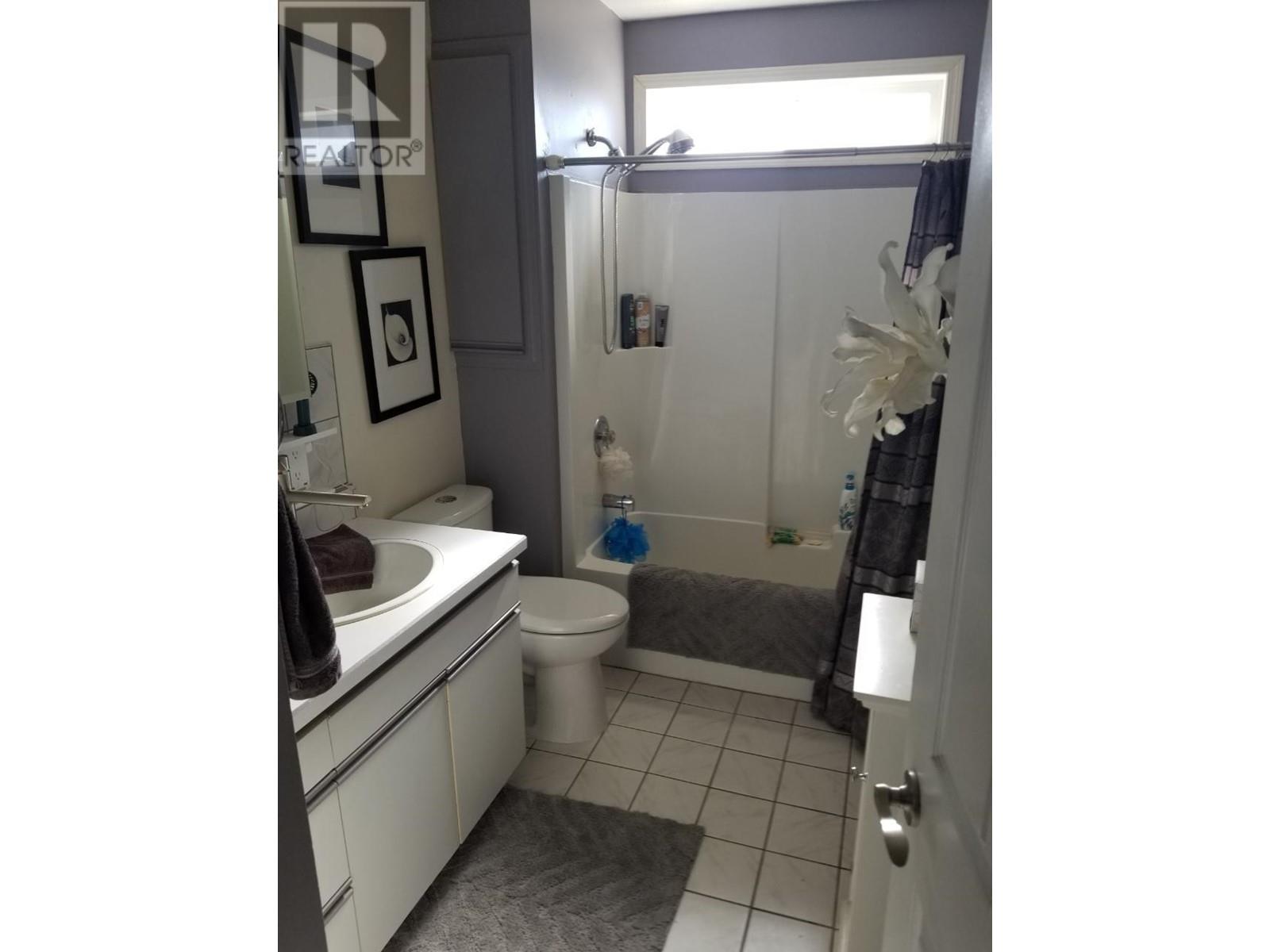 721/725 Shuswap Ave, Chase, British Columbia   - Photo 24 - 176779