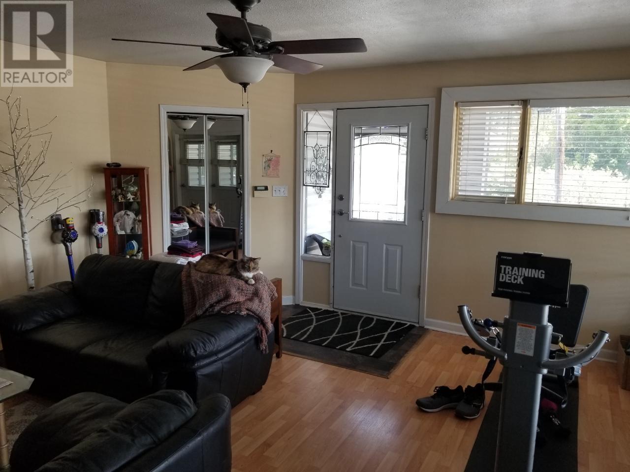 721/725 Shuswap Ave, Chase, British Columbia   - Photo 21 - 176779