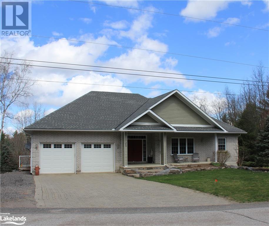 260 Palmer Drive, Gravenhurst, Ontario  P1P 1A4 - Photo 1 - 40542483