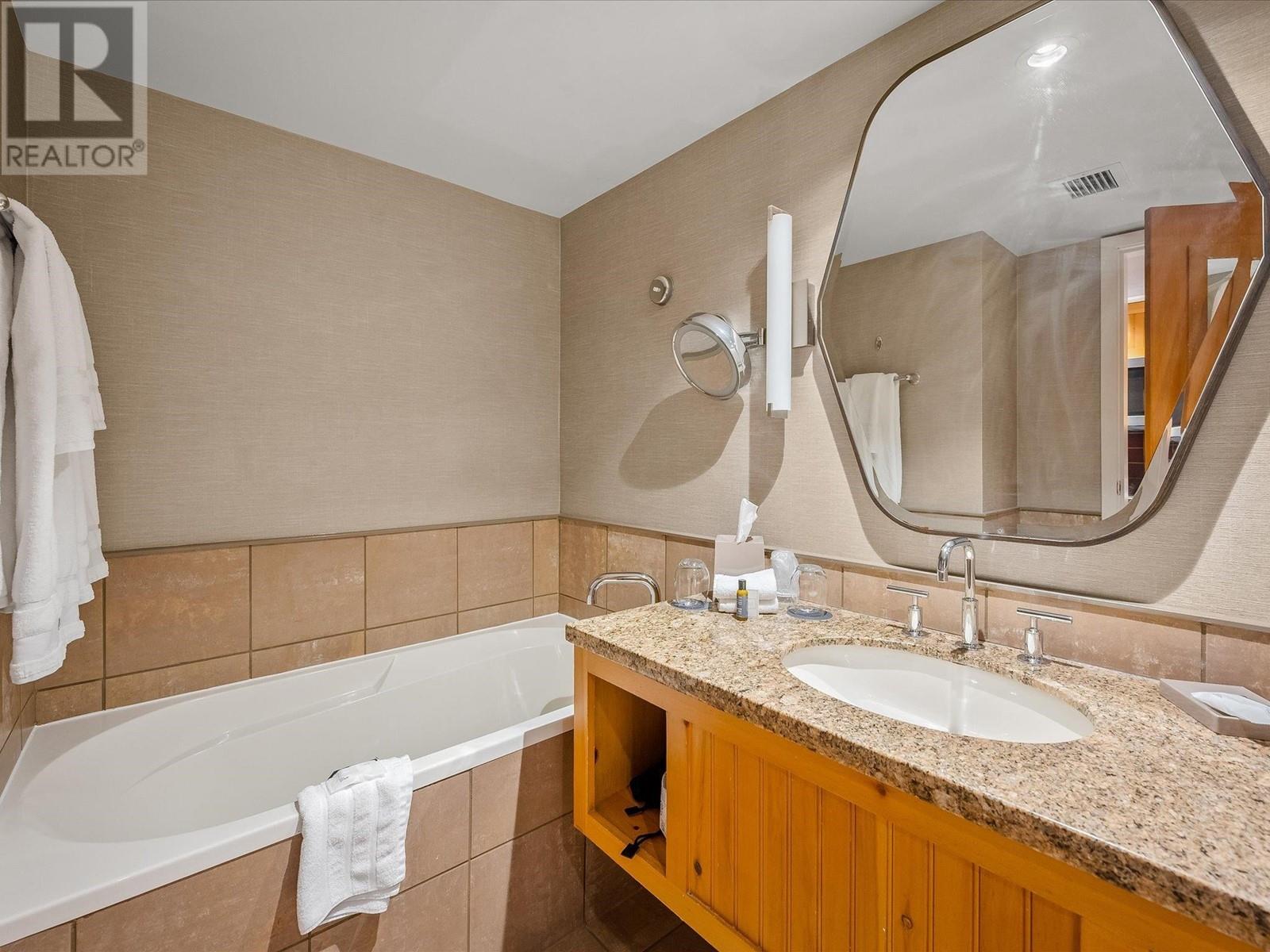 673 4090 Whistler Way, Whistler, British Columbia  V8E 1J3 - Photo 13 - R2850872