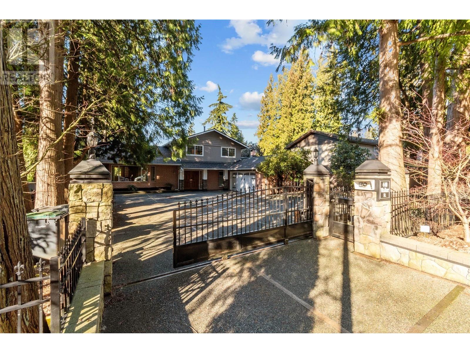 440 Walker Street, Coquitlam, British Columbia  V3K 4E3 - Photo 1 - R2850865