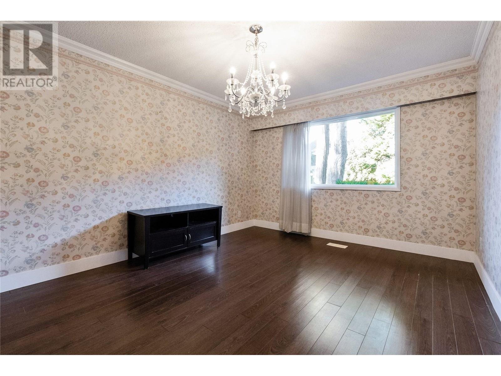 440 Walker Street, Coquitlam, British Columbia  V3K 4E3 - Photo 7 - R2850865