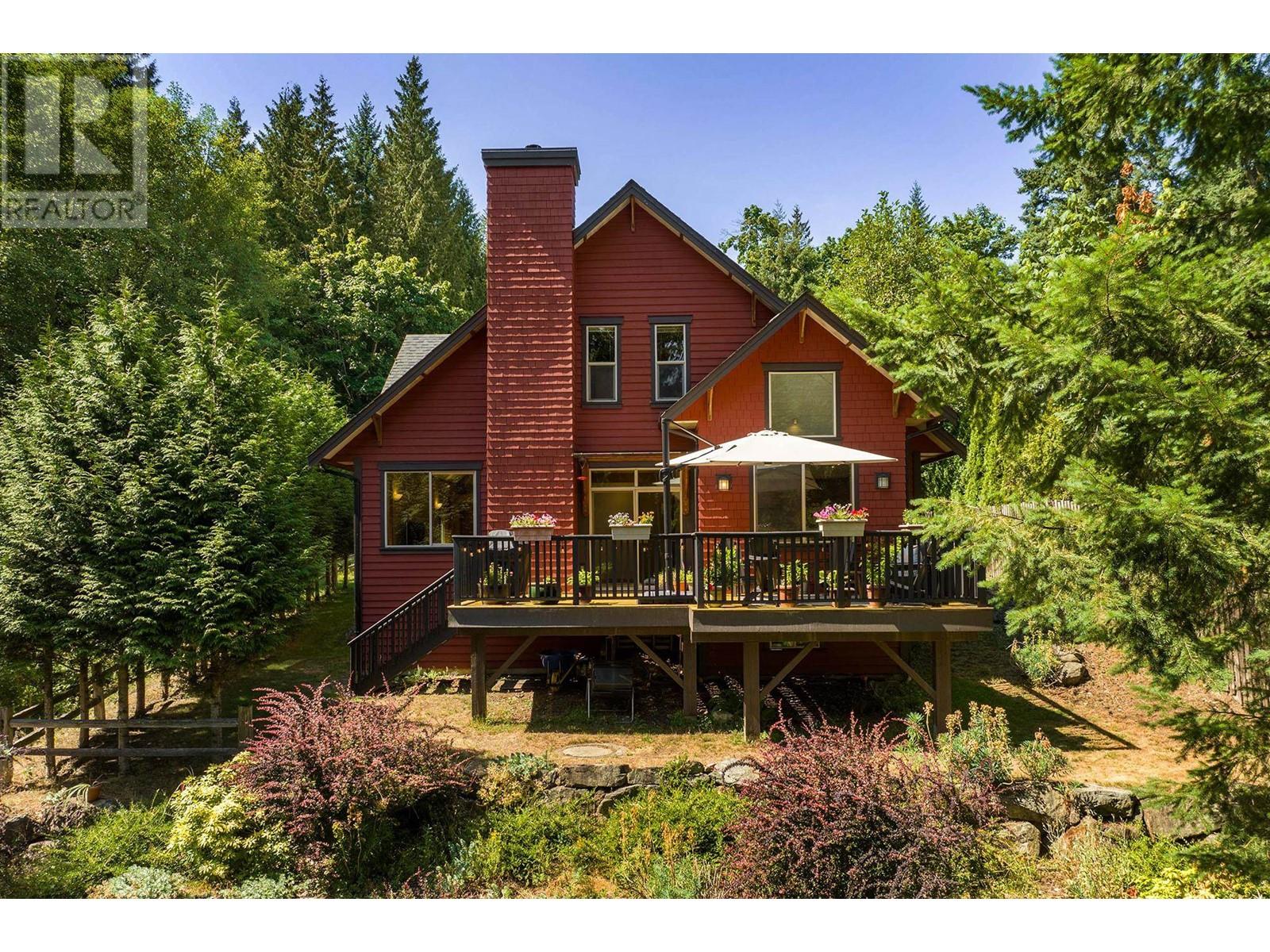 951 Village Drive, Bowen Island, British Columbia  V0N 1G1 - Photo 1 - R2850889