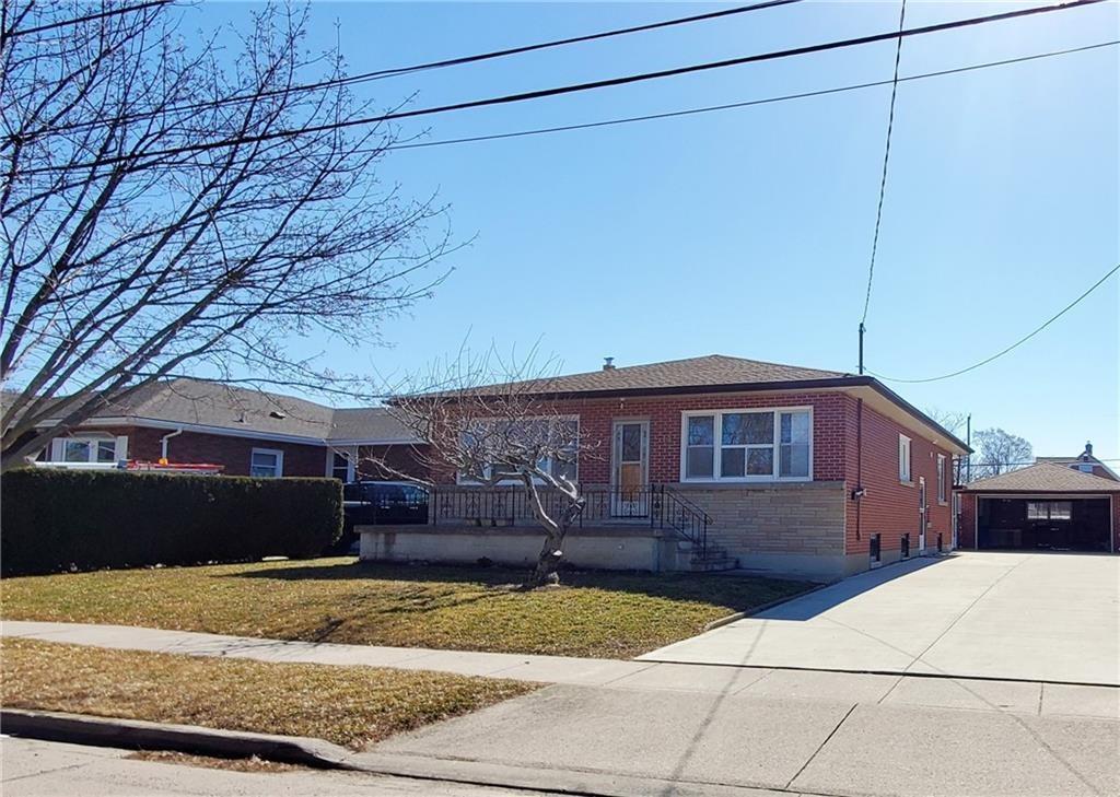 St. Catharines, 2 Bedrooms Bedrooms, ,1 BathroomBathrooms,Single Family,For Rent,H4184934