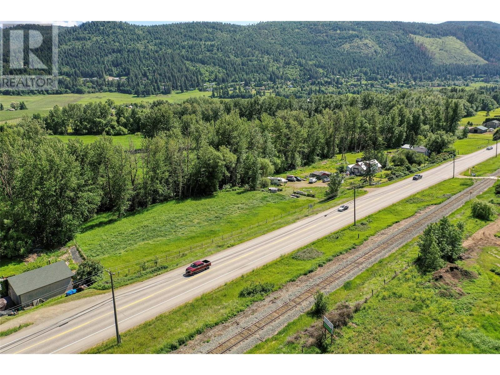 6784 6 Highway, Coldstream, British Columbia  V1B 3H1 - Photo 9 - 10304688