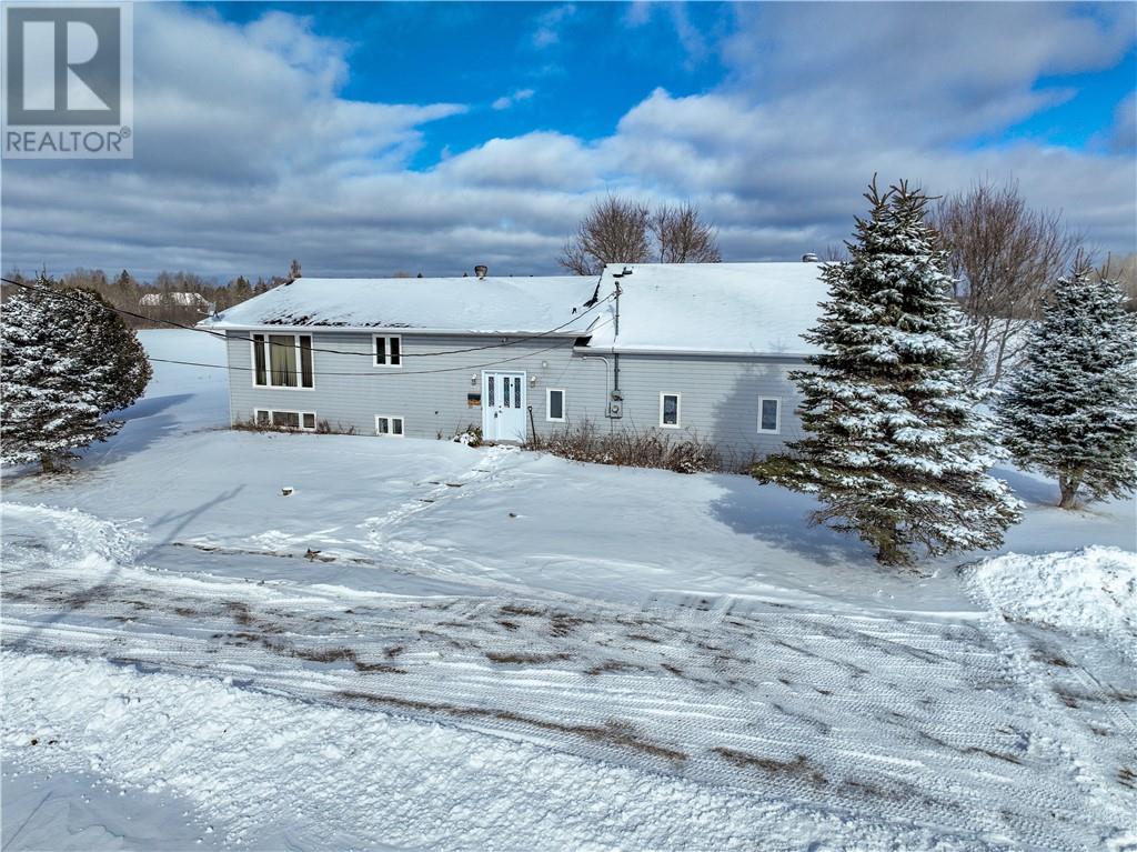 200 Lavallee Road, Chelmsford, Ontario  P0M 1L0 - Photo 4 - 2115187