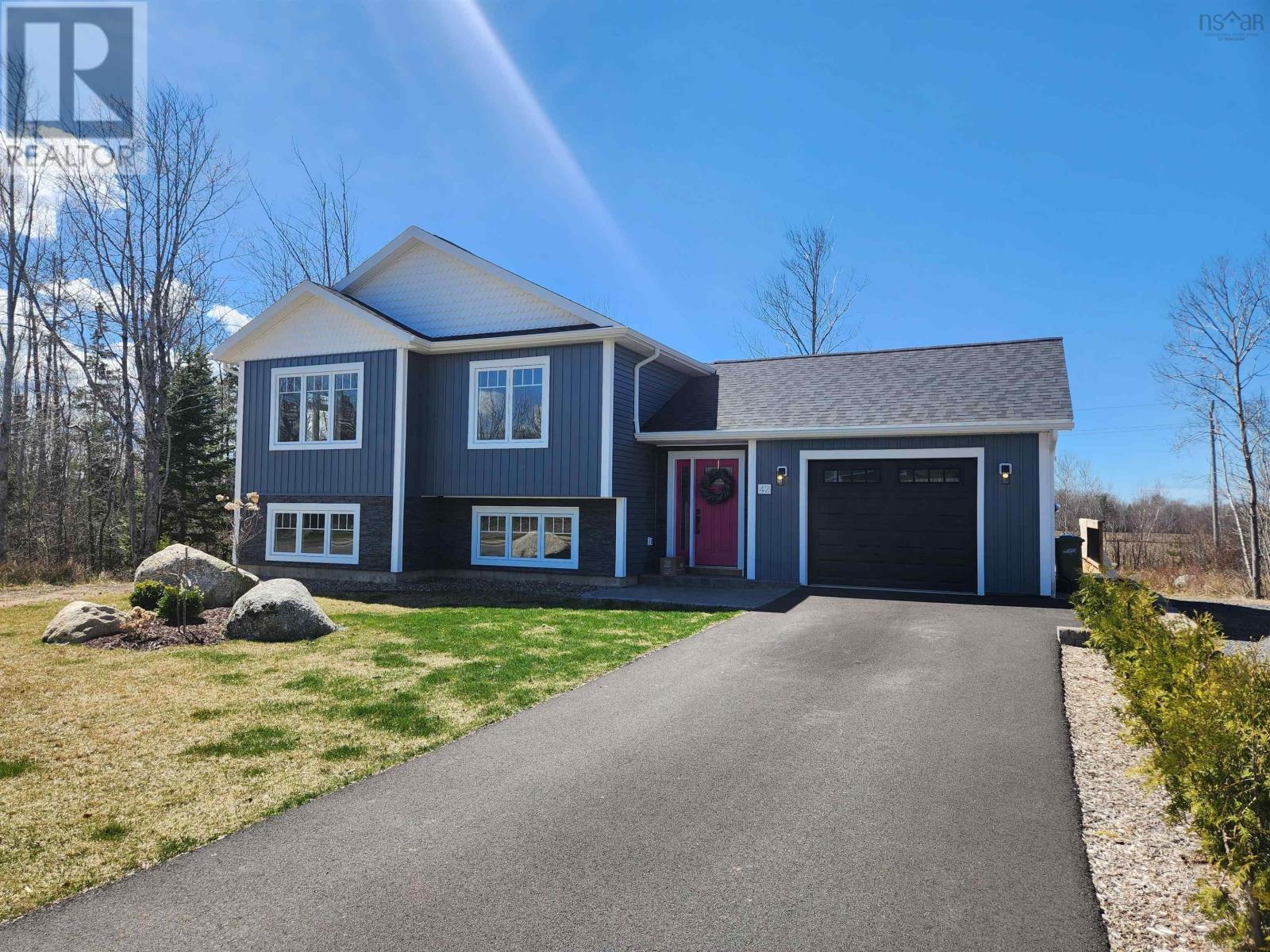 42 Macintosh Street, Berwick, Nova Scotia  B0P 1E0 - Photo 1 - 202403016