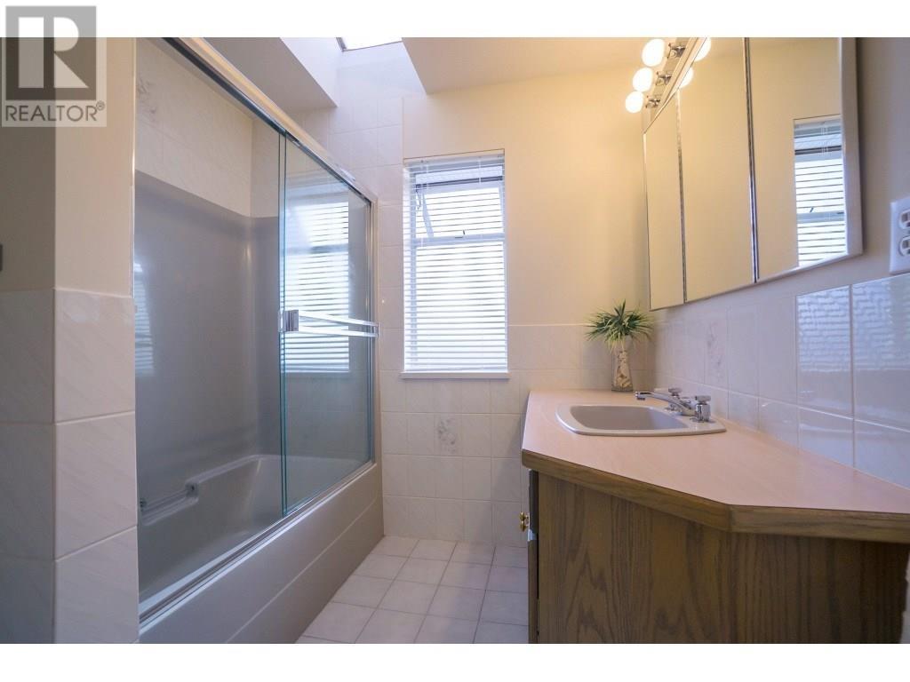 2651 Phillips Avenue, Burnaby, British Columbia  V5A 4R7 - Photo 16 - R2851072