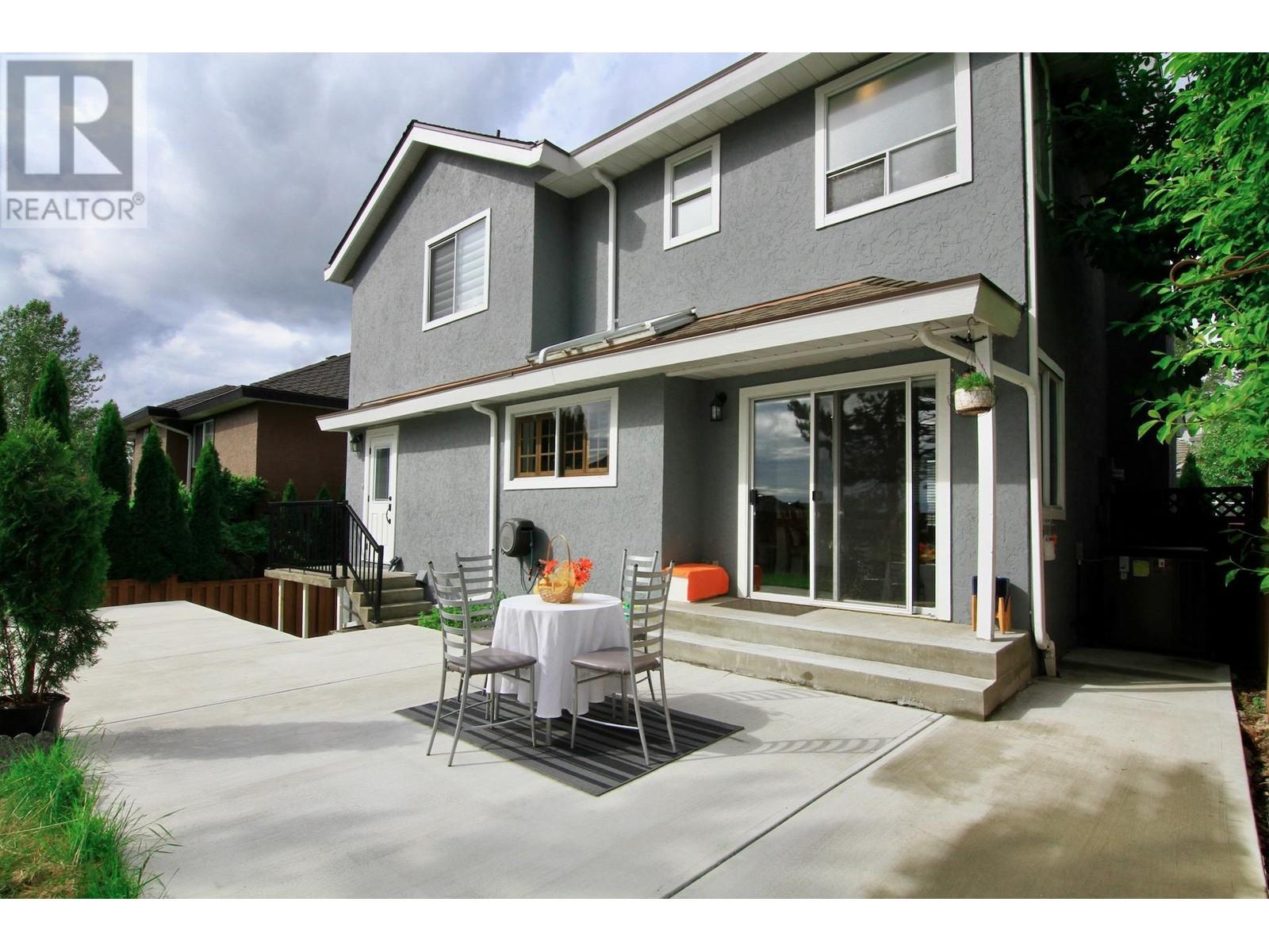 2678 Klassen Court, Port Coquitlam, British Columbia  V3C 5Y8 - Photo 3 - R2851074
