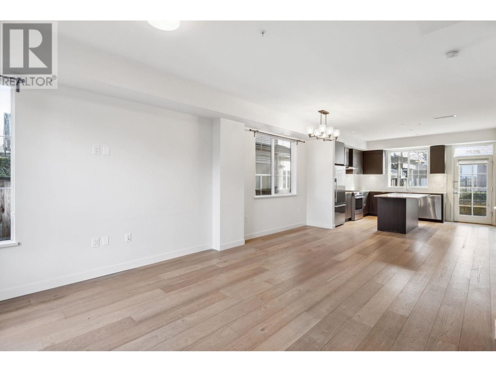8520 Osler Street, Vancouver, British Columbia  V6P 0G4 - Photo 2 - R2851023