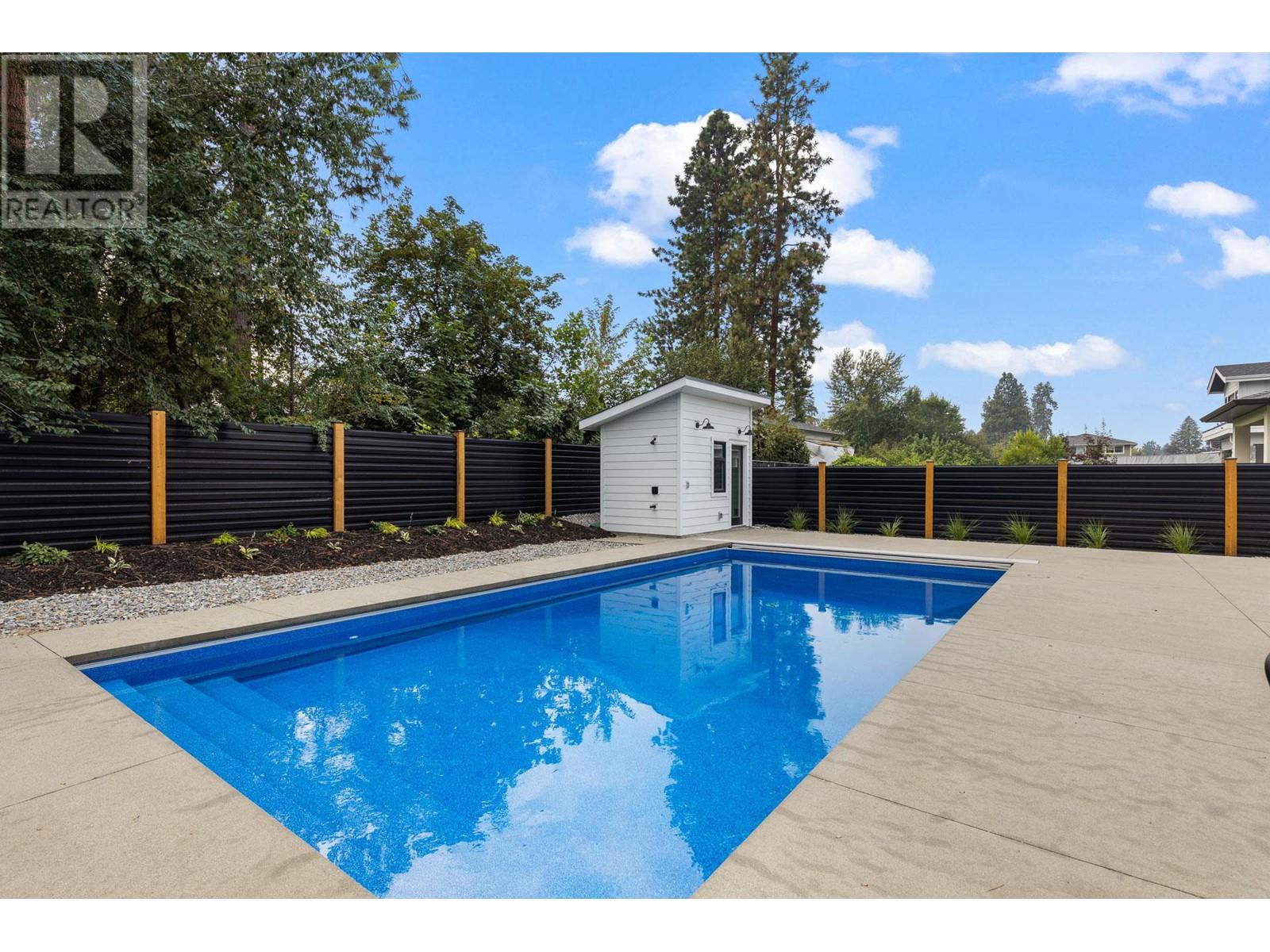 689 Balsam Road Kelowna