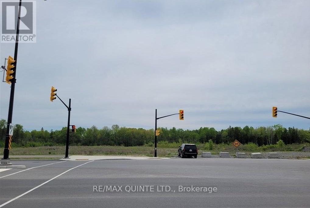 375 Bell Boulevard, Belleville, Ontario  K8P 5H9 - Photo 1 - X8080042