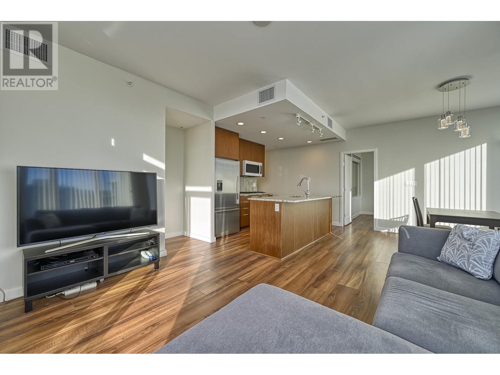 1602 8628 Hazelbridge Way, Richmond, British Columbia  V6X 0R5 - Photo 6 - R2851149