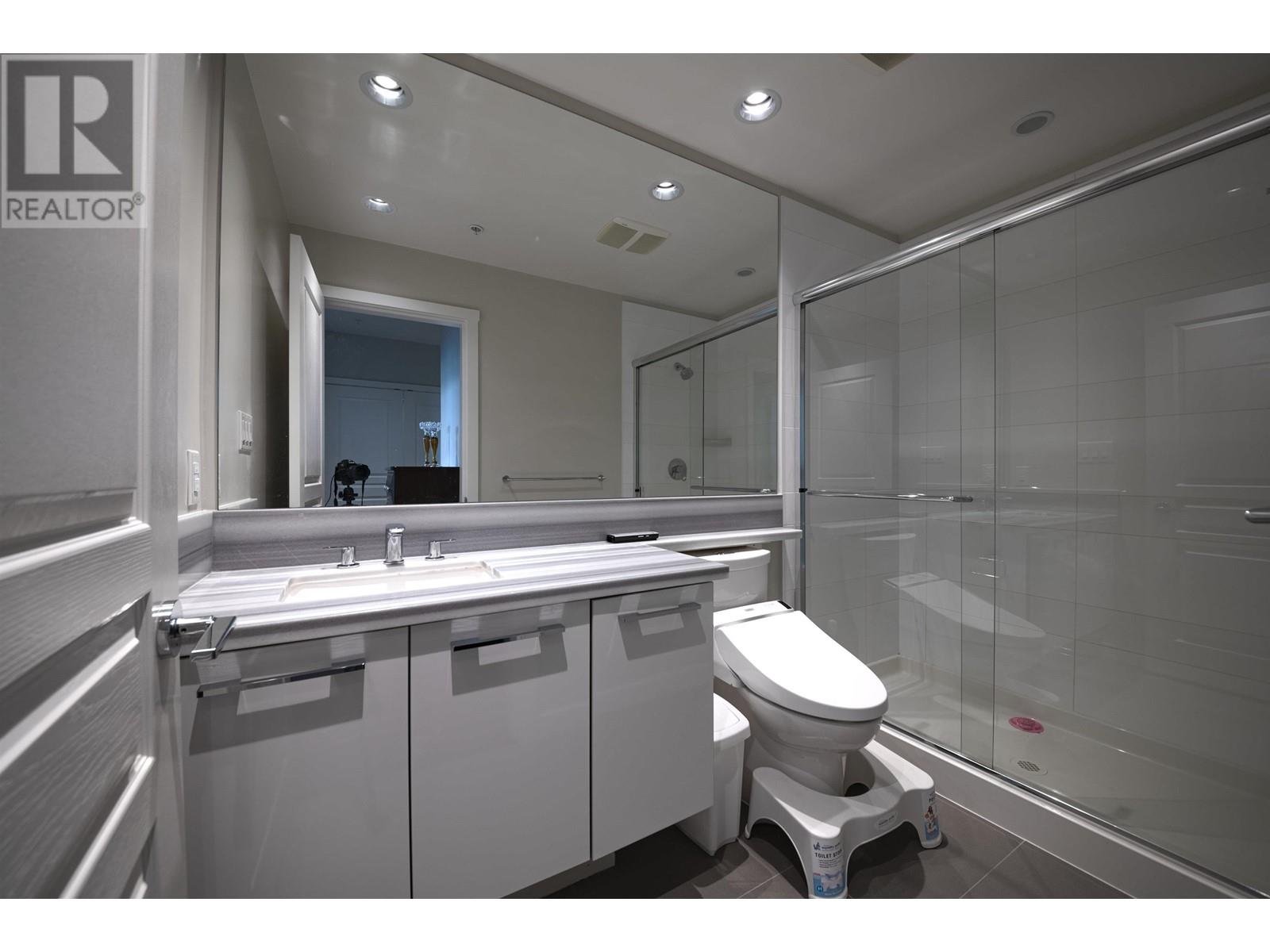 2906 3093 Windsor Gate, Coquitlam, British Columbia  V3B 0N2 - Photo 9 - R2850814