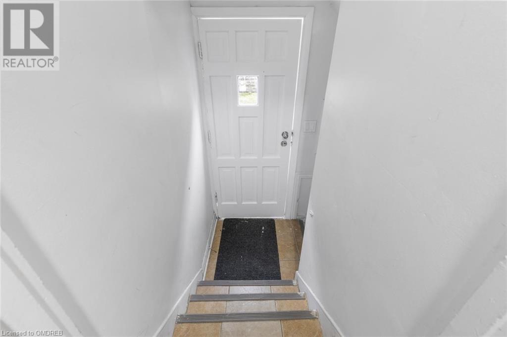 559 Upper Sherman Avenue Unit# Lower, Hamilton, Ontario  L8V 3L9 - Photo 2 - 40543335