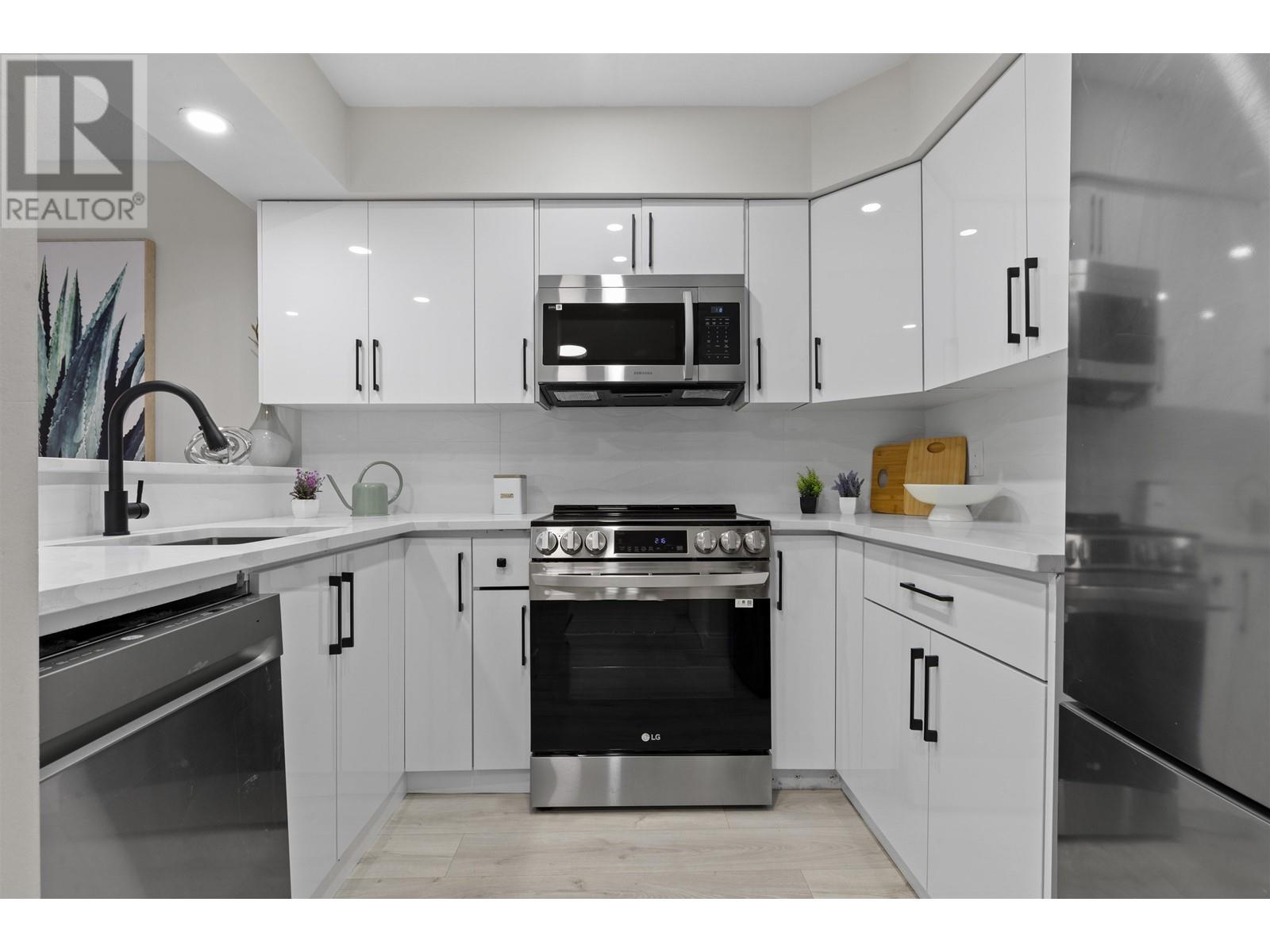 209 4941 Lougheed Highway, Burnaby, British Columbia  V5B 4S6 - Photo 7 - R2851013