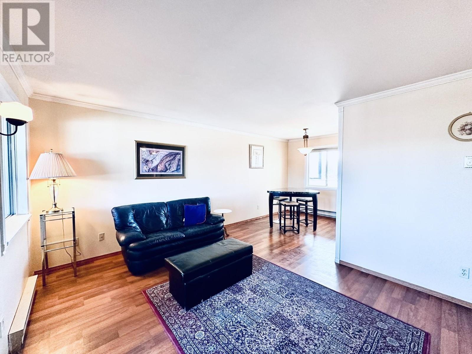 318 888 Kingsway, Vancouver, British Columbia  V5V 3C3 - Photo 3 - R2851283