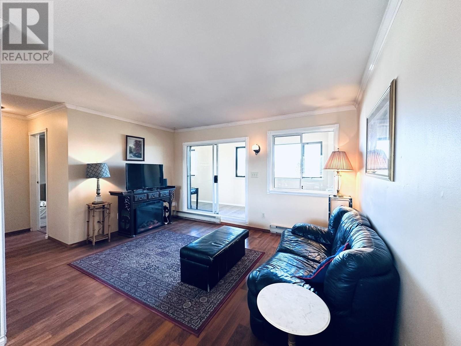 318 888 Kingsway, Vancouver, British Columbia  V5V 3C3 - Photo 5 - R2851283
