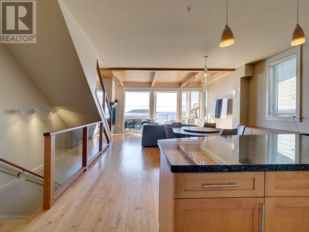 6494 Ember Place, Sechelt, British Columbia  V7Z 0M9 - Photo 13 - R2851321