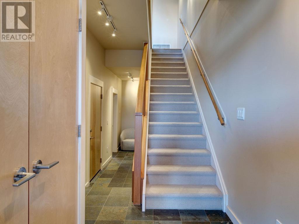 6494 Ember Place, Sechelt, British Columbia  V7Z 0M9 - Photo 4 - R2851321