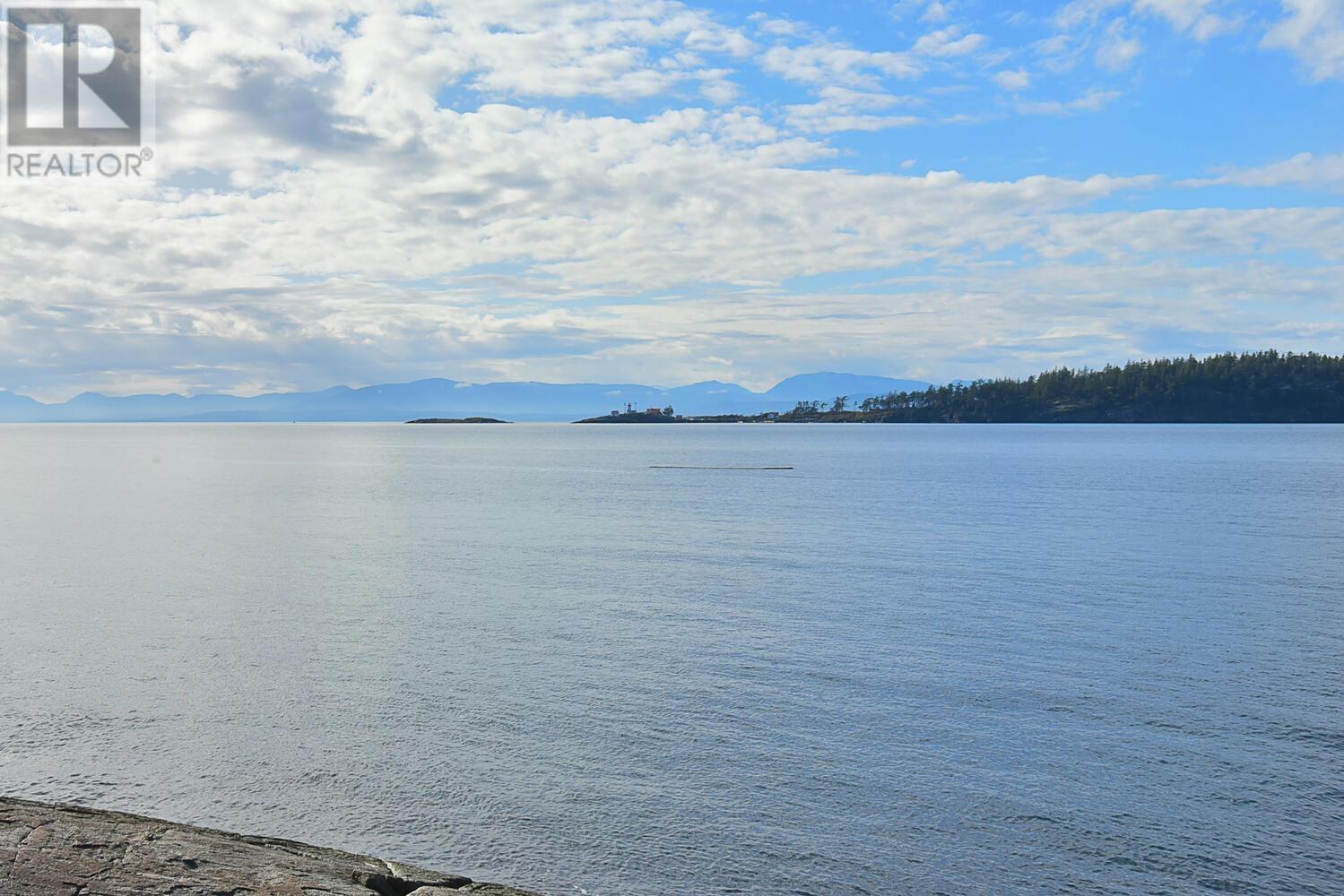 8331 Redrooffs Road, Sechelt, British Columbia  V7Z 1E4 - Photo 14 - R2851323