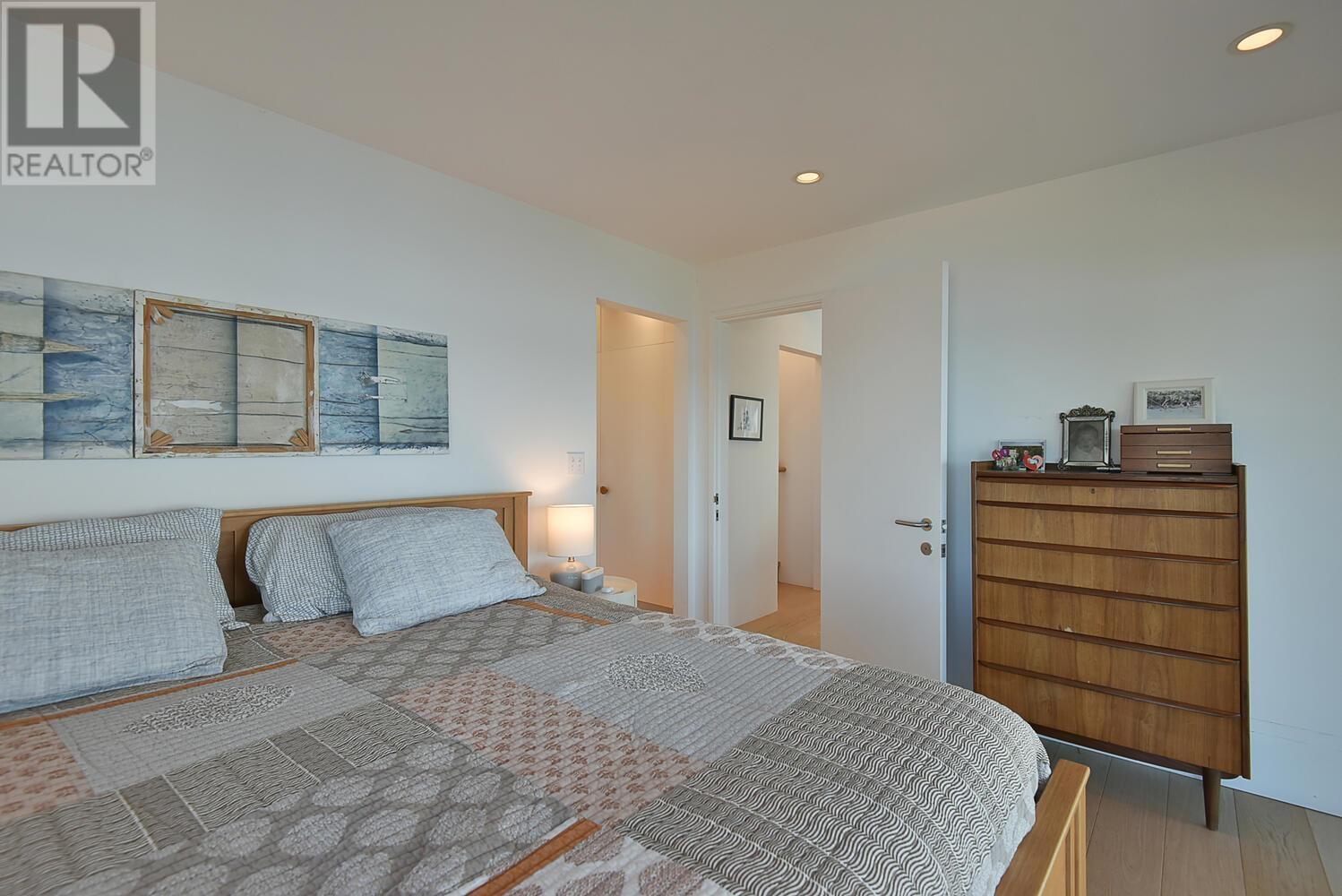 8331 Redrooffs Road, Sechelt, British Columbia  V7Z 1E4 - Photo 18 - R2851323