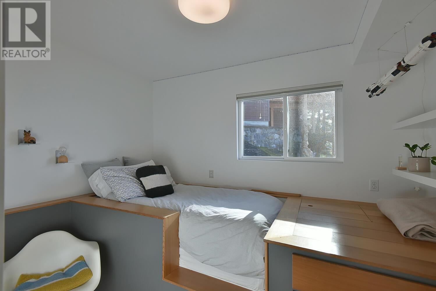 8331 Redrooffs Road, Sechelt, British Columbia  V7Z 1E4 - Photo 30 - R2851323