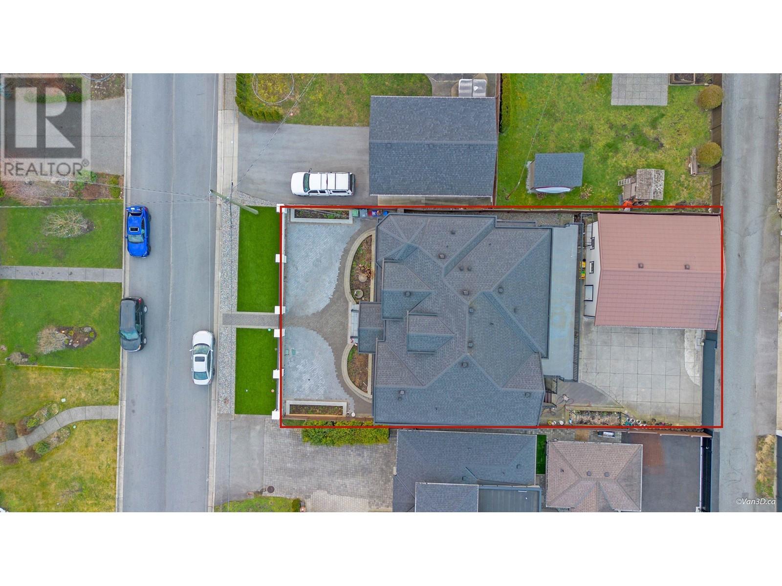 1055 Cottonwood Avenue, Coquitlam, British Columbia  V3J 2T4 - Photo 3 - R2851125