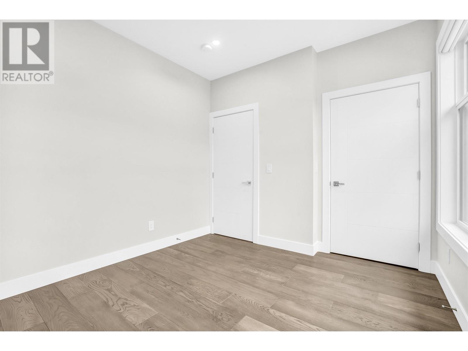 251 W 18th Street, North Vancouver, British Columbia  V7M 1W7 - Photo 17 - R2851425