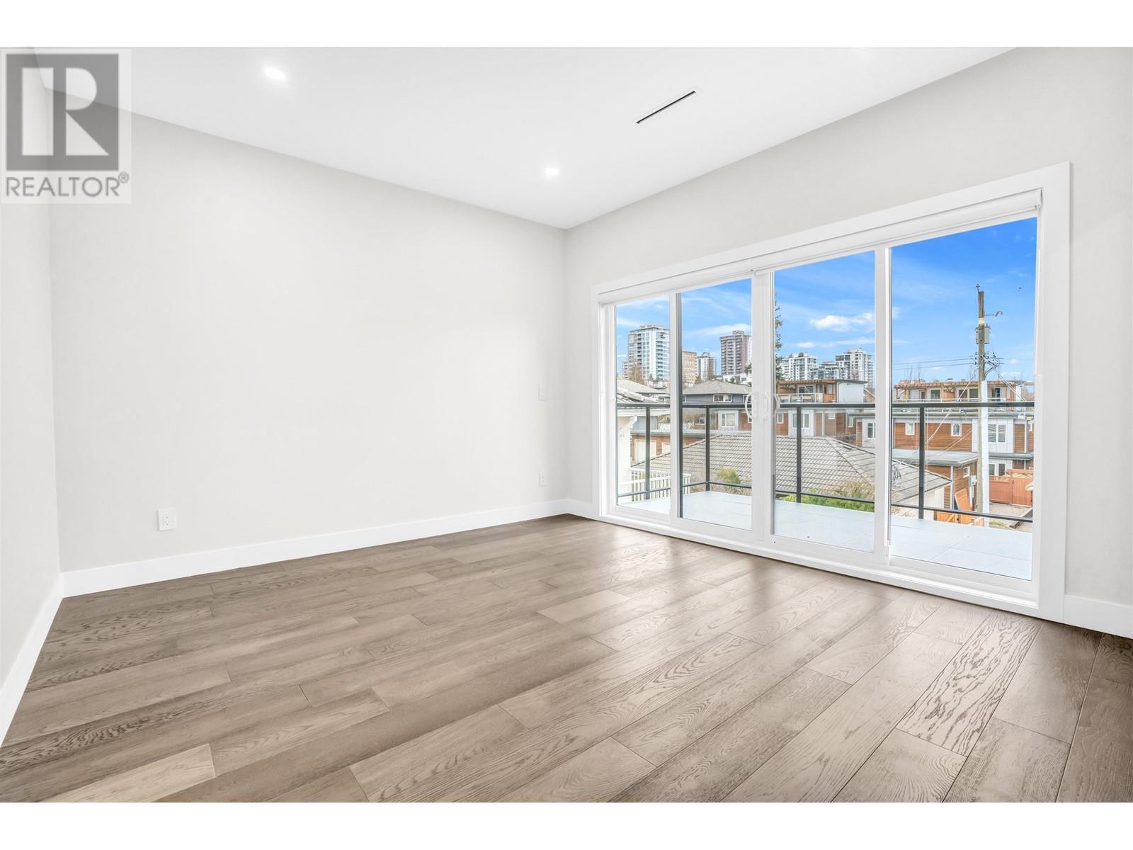 251 W 18th Street, North Vancouver, British Columbia  V7M 1W7 - Photo 22 - R2851425