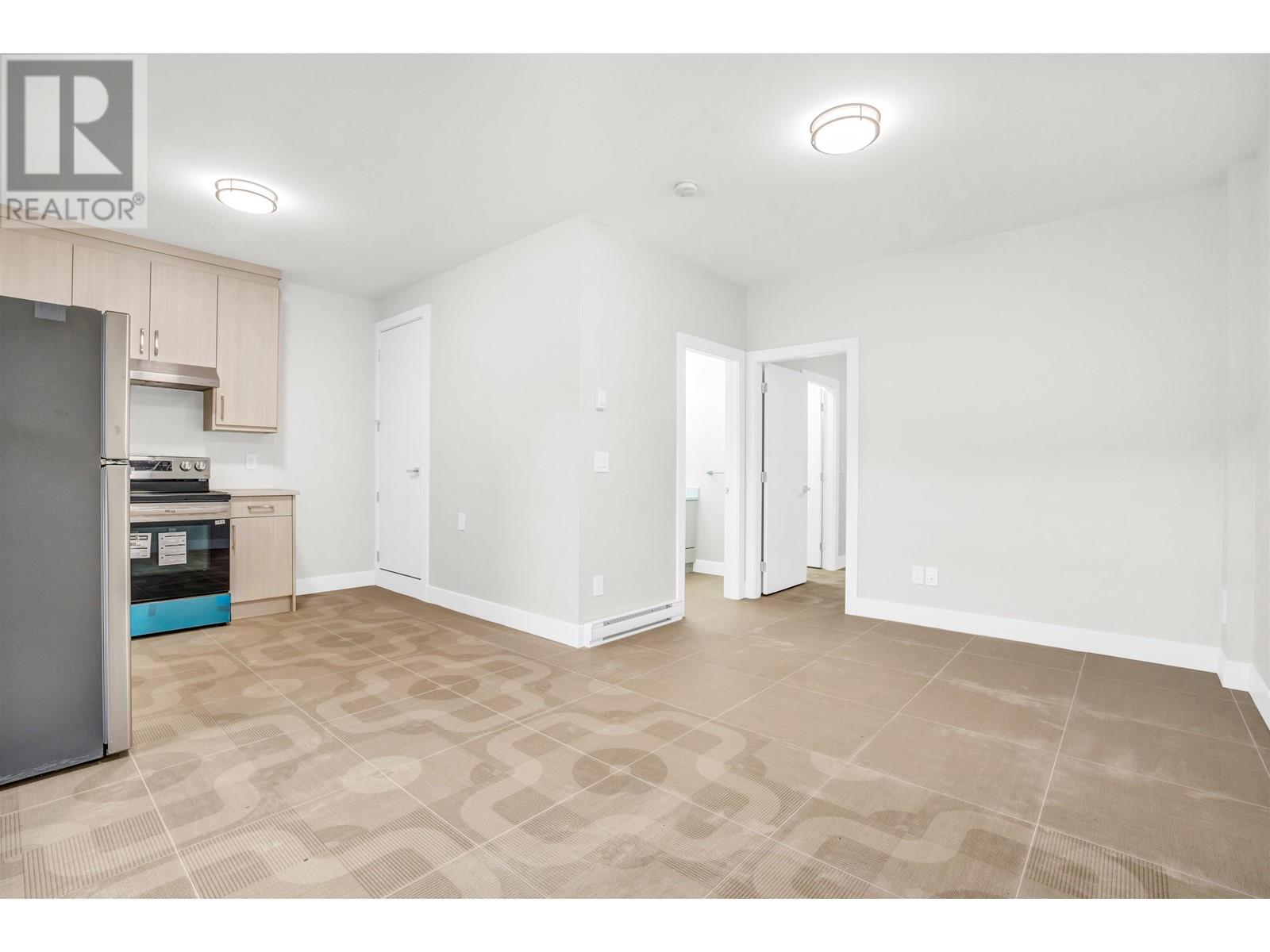 251 W 18th Street, North Vancouver, British Columbia  V7M 1W7 - Photo 28 - R2851425