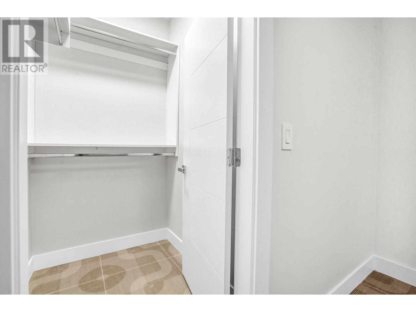 251 W 18th Street, North Vancouver, British Columbia  V7M 1W7 - Photo 30 - R2851425
