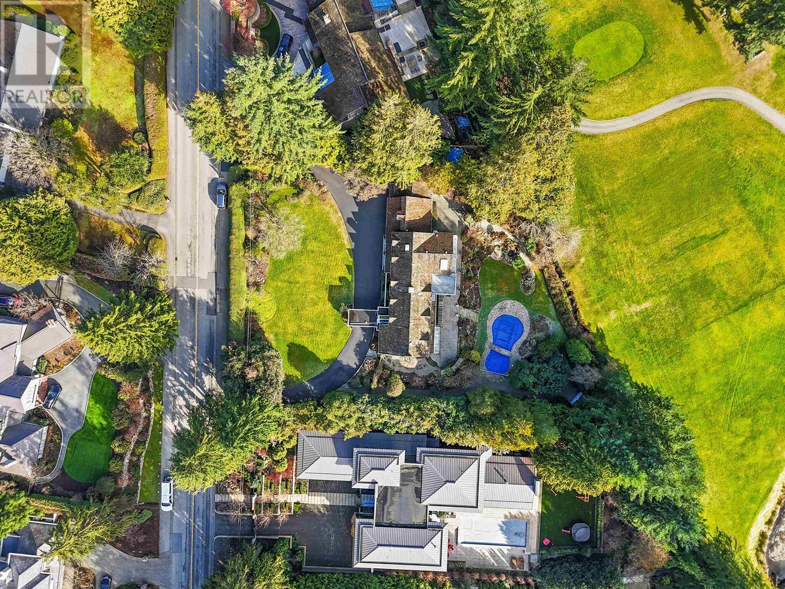 550 Southborough Drive, West Vancouver, British Columbia  V7S 1M1 - Photo 2 - R2851389
