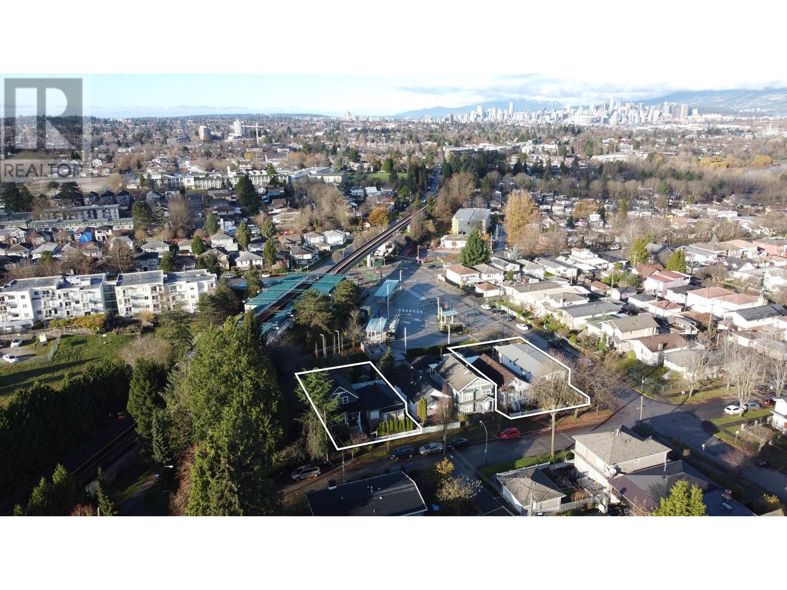 4011 Kamloops Street, Vancouver, British Columbia  V5R 1X5 - Photo 1 - R2851396