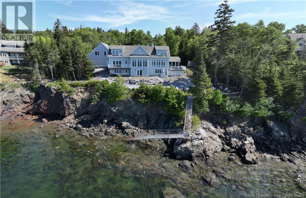 <h3>$1,360,000</h3><p>130 Paradox Point, Bocabec, New Brunswick</p>