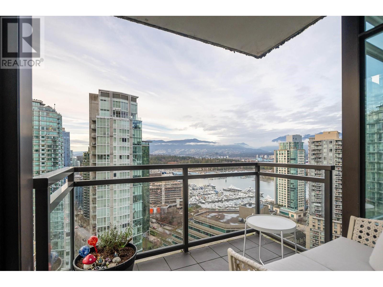 Listing Picture 22 of 31 : 2103 1211 MELVILLE STREET, Vancouver / 溫哥華 - 魯藝地產 Yvonne Lu Group - MLS Medallion Club Member