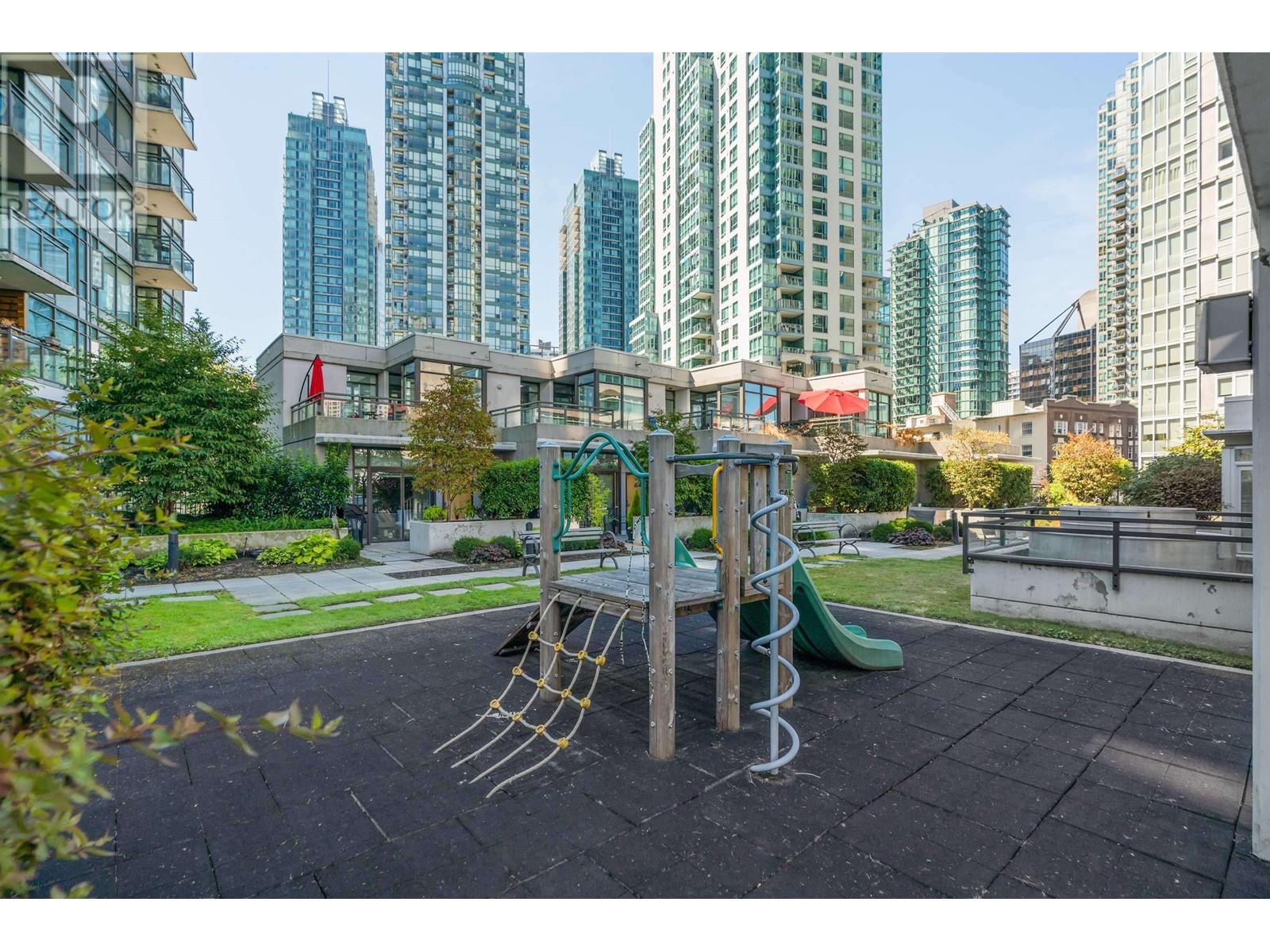 Listing Picture 30 of 31 : 2103 1211 MELVILLE STREET, Vancouver / 溫哥華 - 魯藝地產 Yvonne Lu Group - MLS Medallion Club Member