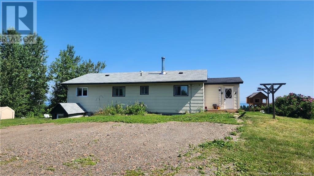 4423 Main, Belledune, New Brunswick  E8G 2L2 - Photo 3 - NB094723