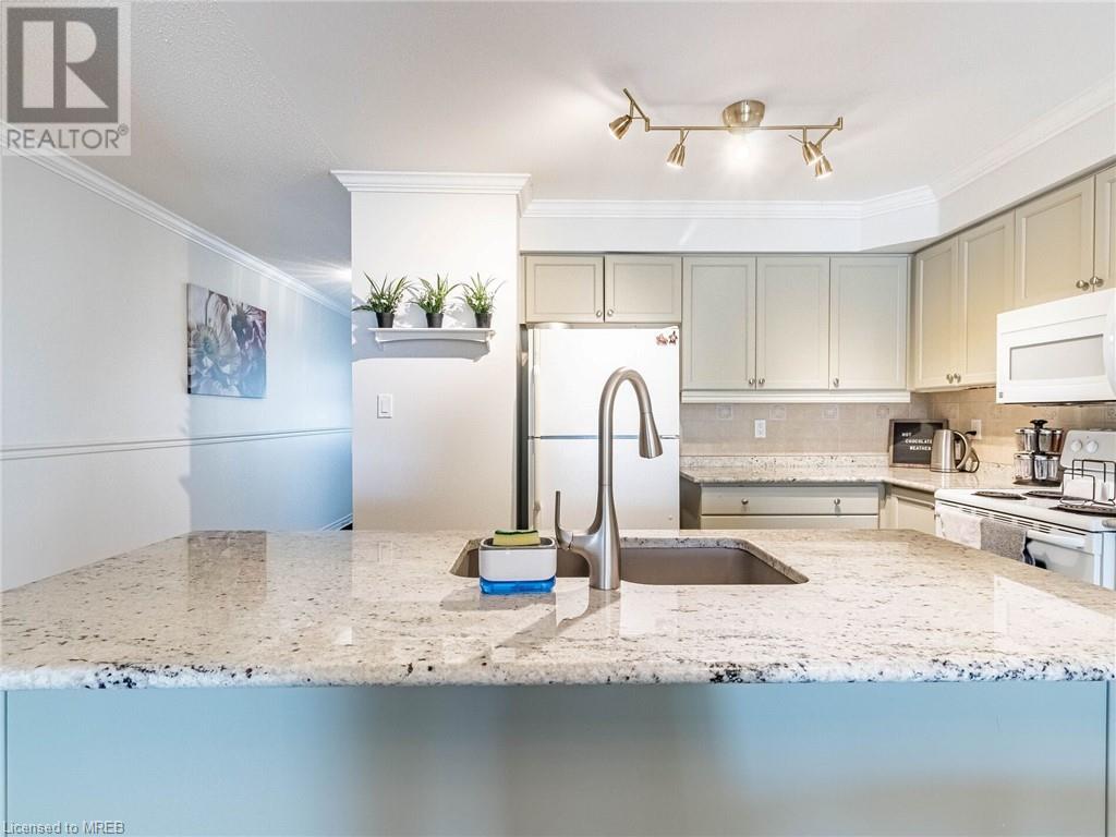 350 Lakebreeze Drive Unit# 8, Clarington, Ontario  L1B 1N2 - Photo 10 - 40543573