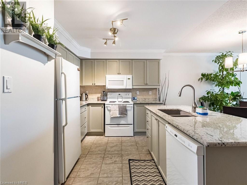 350 Lakebreeze Drive Unit# 8, Clarington, Ontario  L1B 1N2 - Photo 11 - 40543573