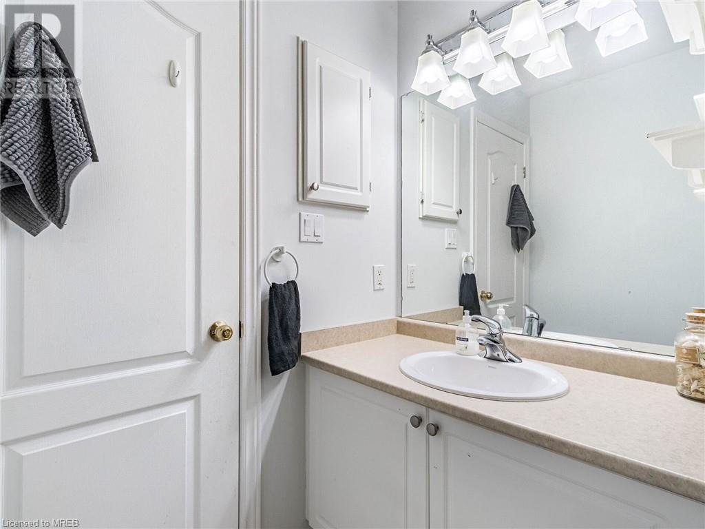 350 Lakebreeze Drive Unit# 8, Clarington, Ontario  L1B 1N2 - Photo 19 - 40543573