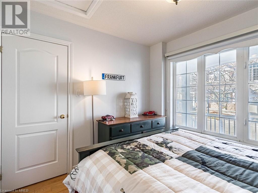 350 Lakebreeze Drive Unit# 8, Clarington, Ontario  L1B 1N2 - Photo 7 - 40543573