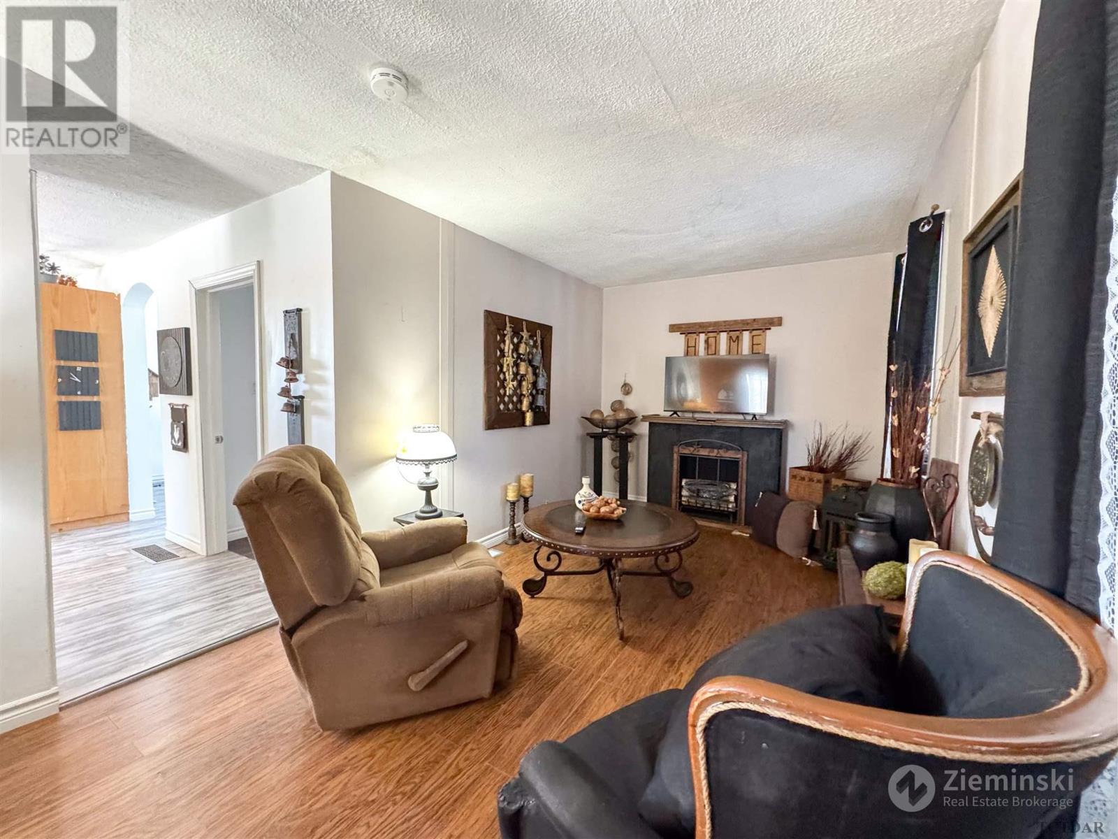 1039 Oil Tank Rd, Iroquois Falls, Ontario  P0K 1G0 - Photo 4 - TM240311