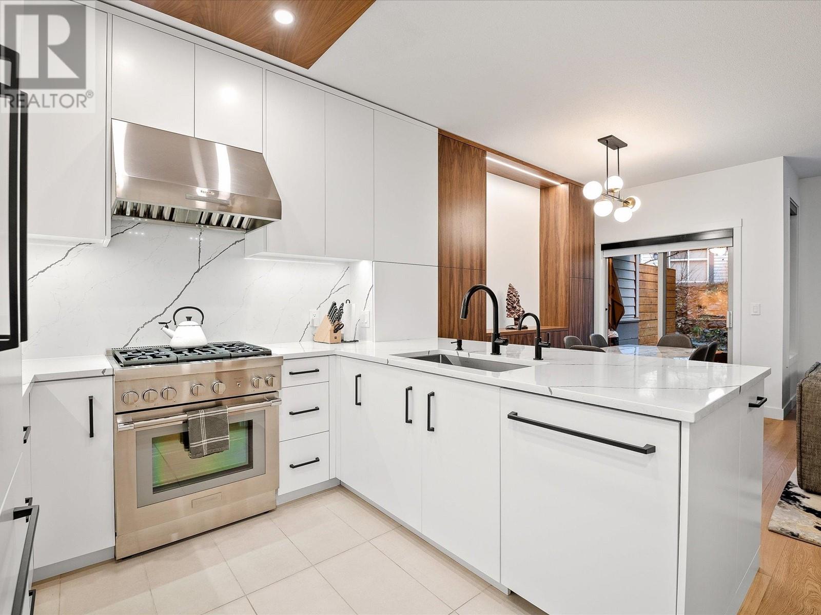 7 1530 Tynebridge Lane, Whistler, British Columbia  V8E 0L3 - Photo 6 - R2851597