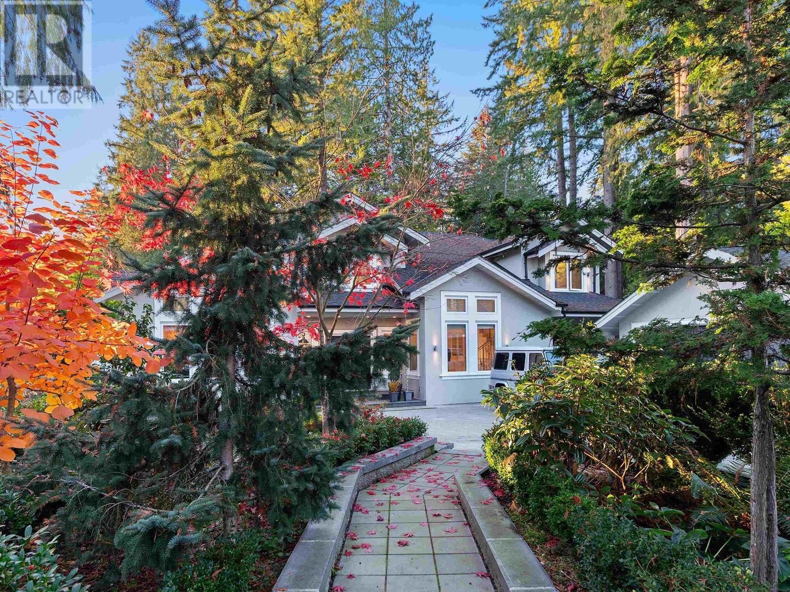 4511 Capilano Road, North Vancouver, British Columbia  V7R 4K2 - Photo 36 - R2851588