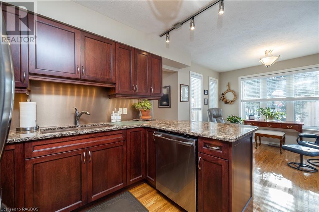 433 8th A Avenue E, Owen Sound, Ontario  N4K 6S8 - Photo 10 - 40537358
