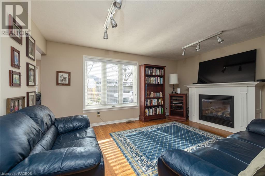433 8th A Avenue E, Owen Sound, Ontario  N4K 6S8 - Photo 12 - 40537358